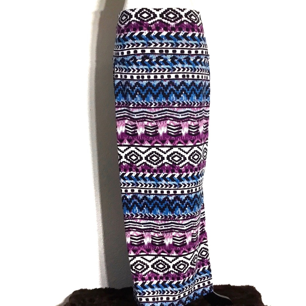 Long Print Skirt with Side Slits - Medium